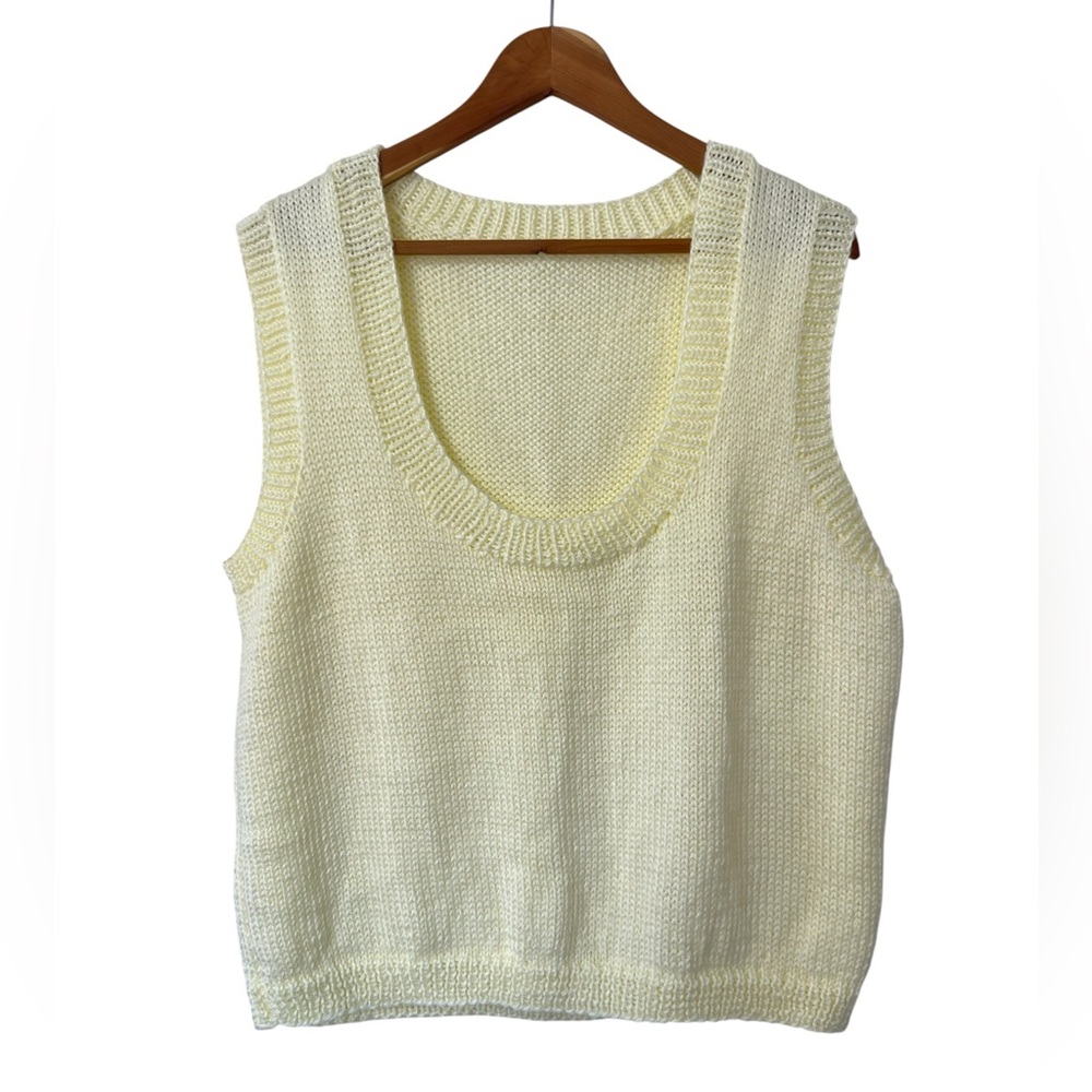 Cream Scoop Neck Knit Sweater Vest